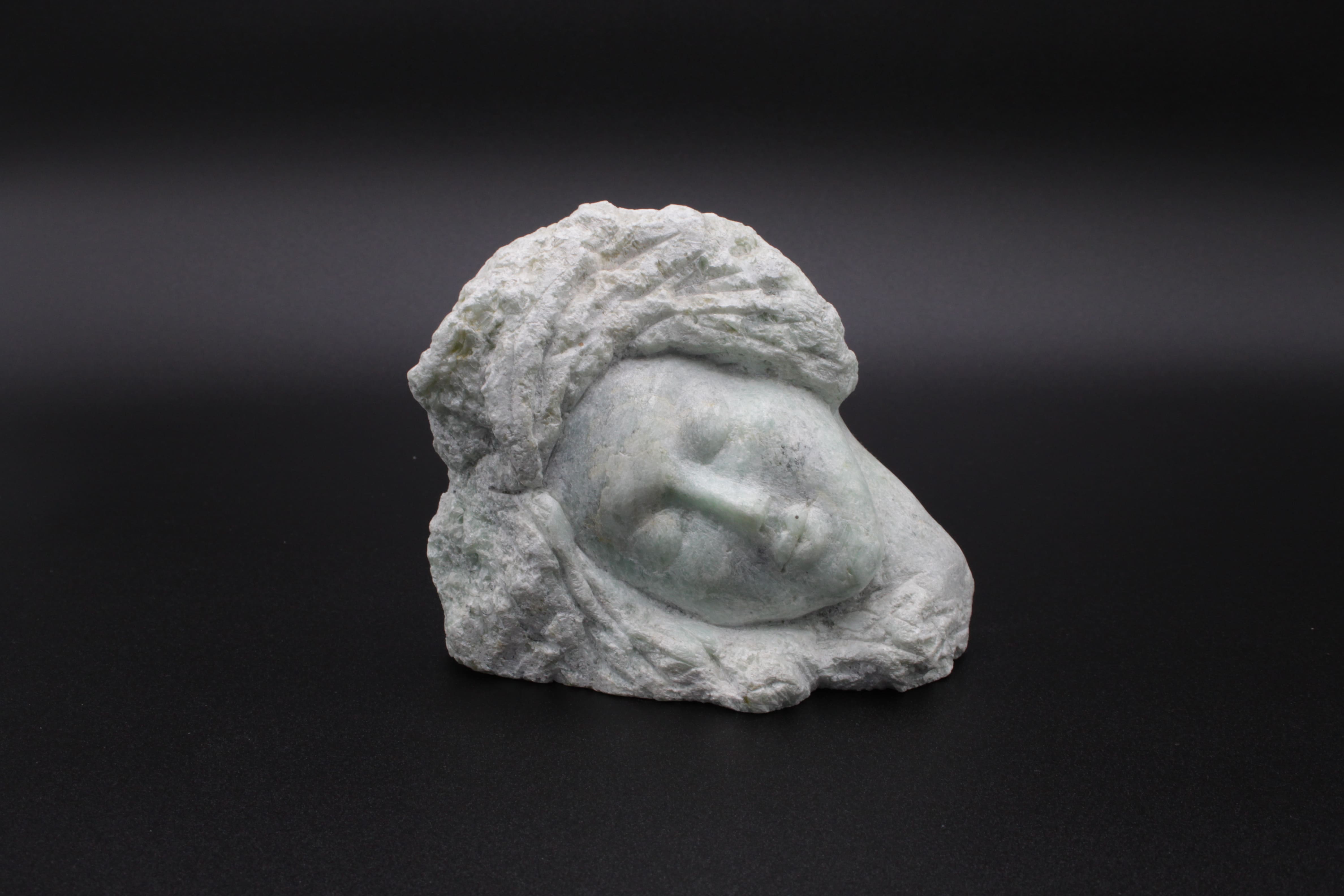 Photo de la sculpture violoncelliste